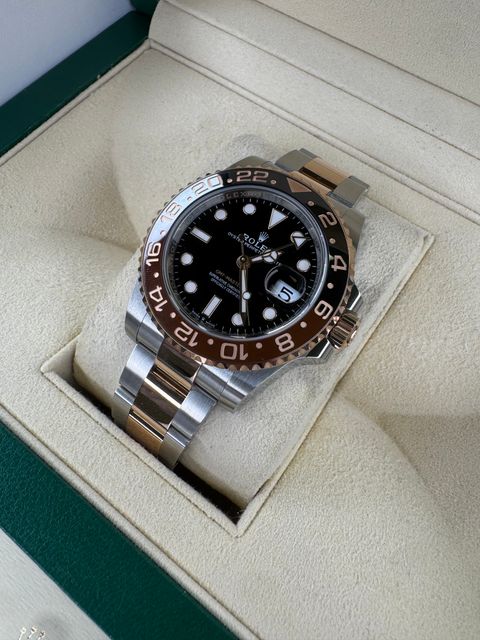 Rolex GMT Master II 126711 CHNR Image 2